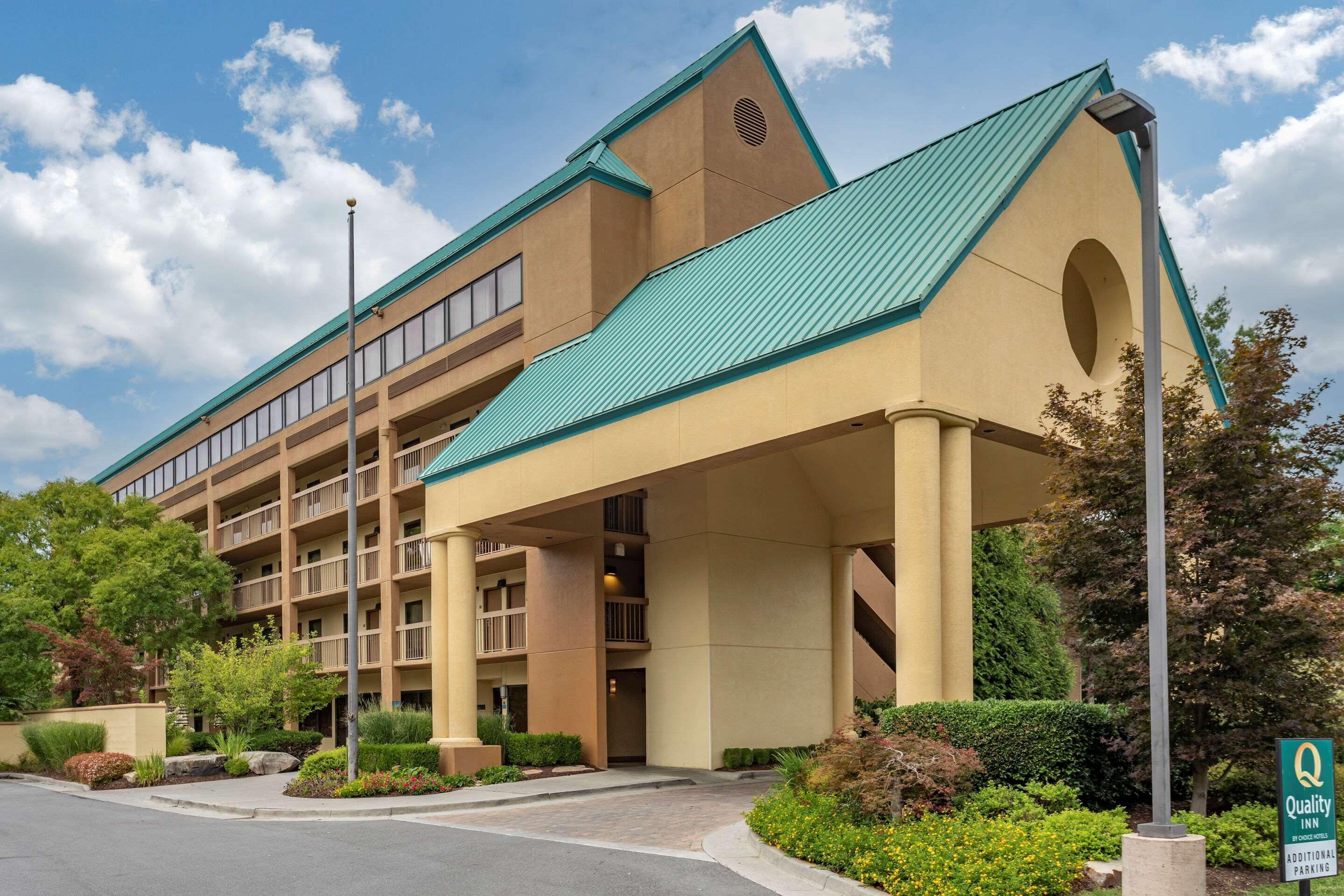 Quality Inn Near The Island Pigeon Forge Εξωτερικό φωτογραφία