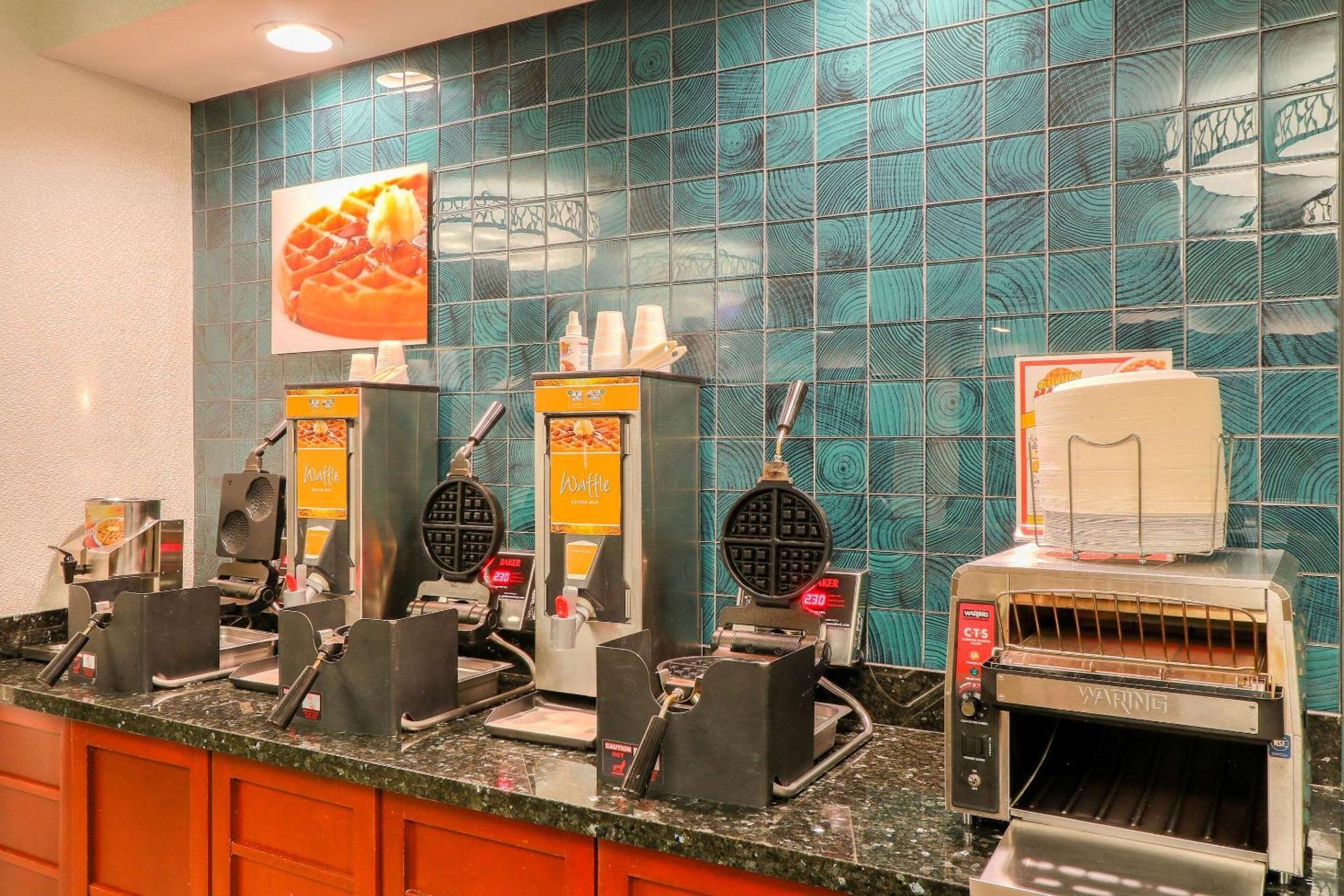 Quality Inn Near The Island Pigeon Forge Εξωτερικό φωτογραφία