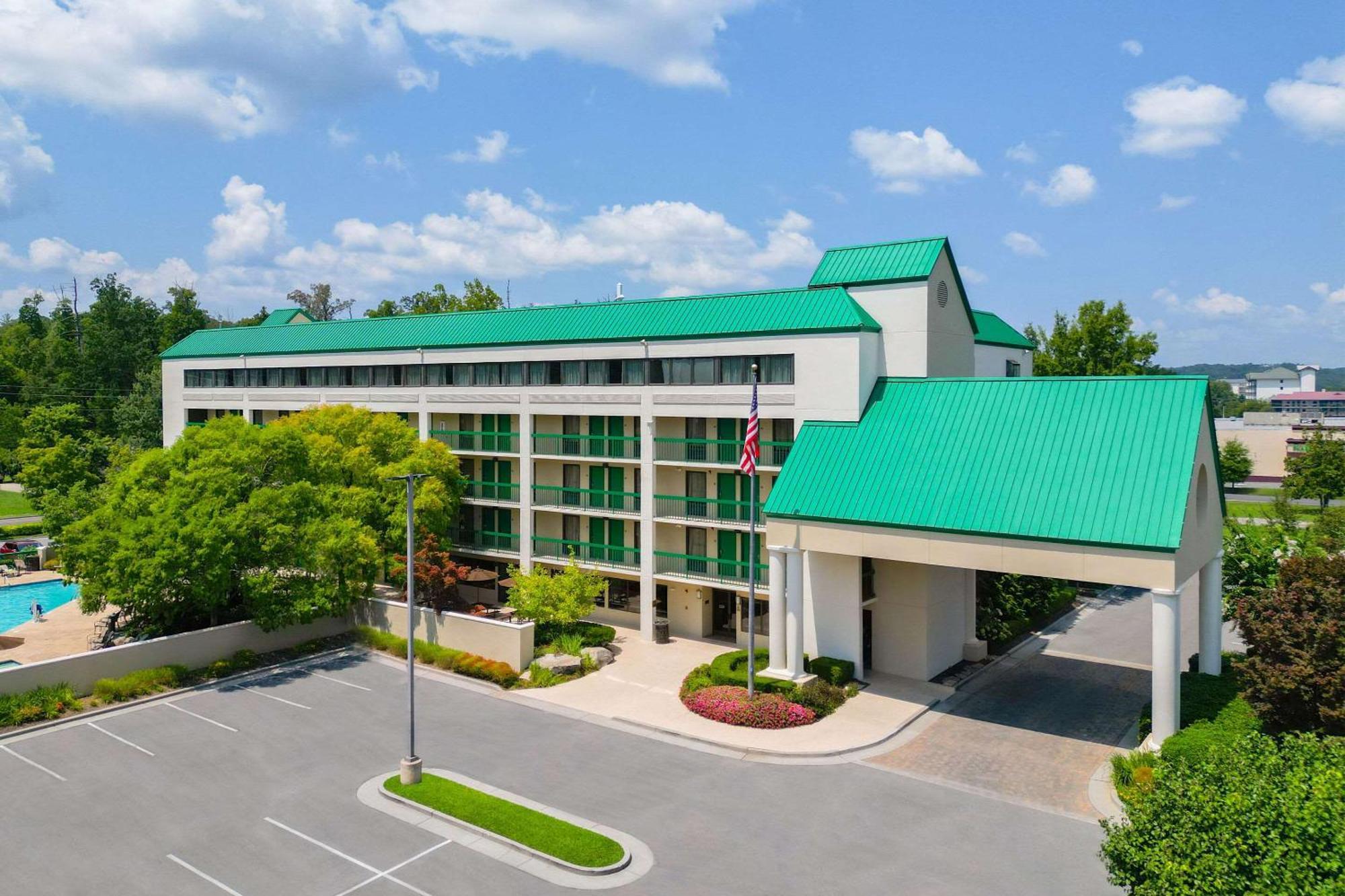Quality Inn Near The Island Pigeon Forge Εξωτερικό φωτογραφία