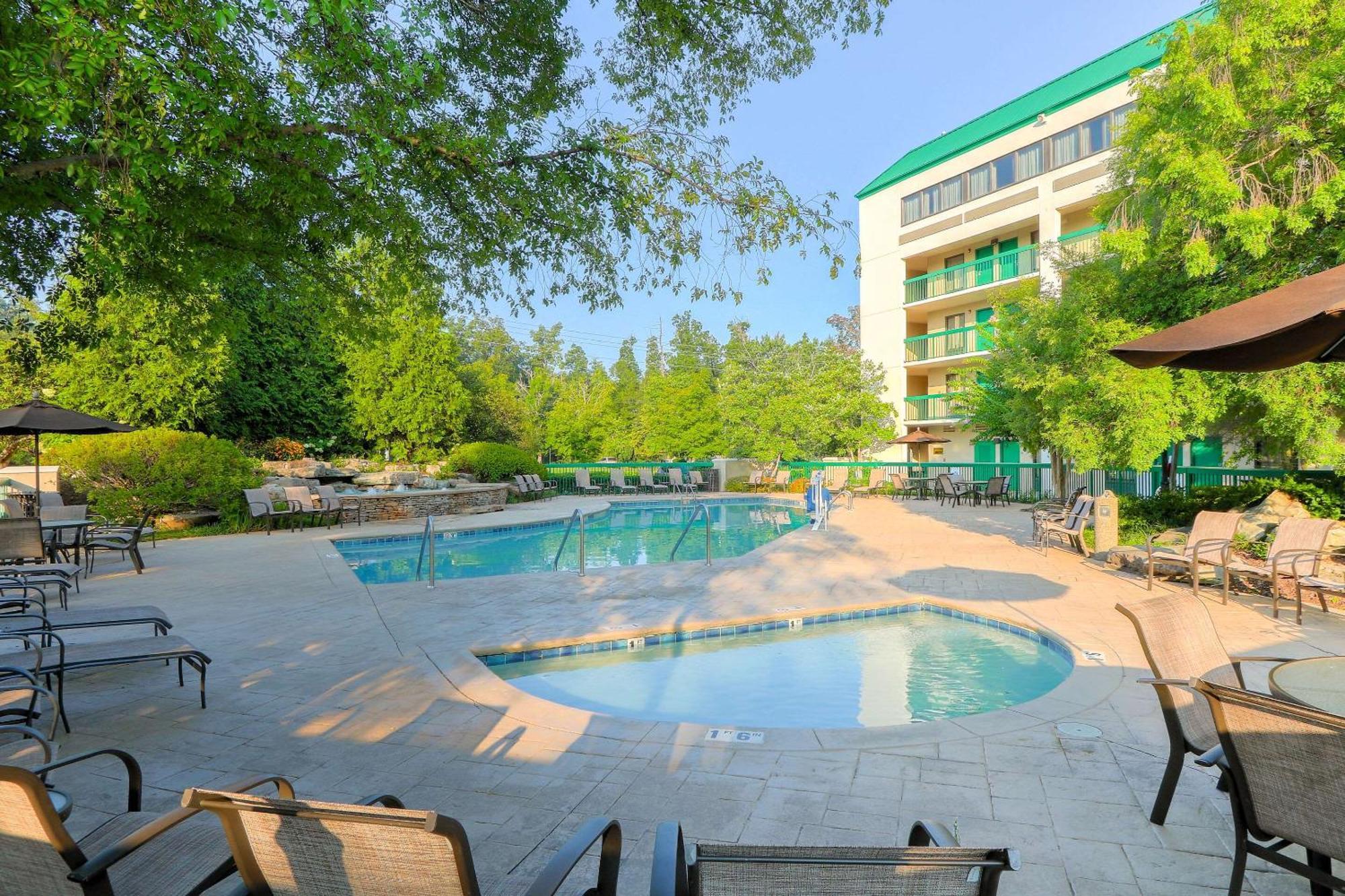 Quality Inn Near The Island Pigeon Forge Εξωτερικό φωτογραφία