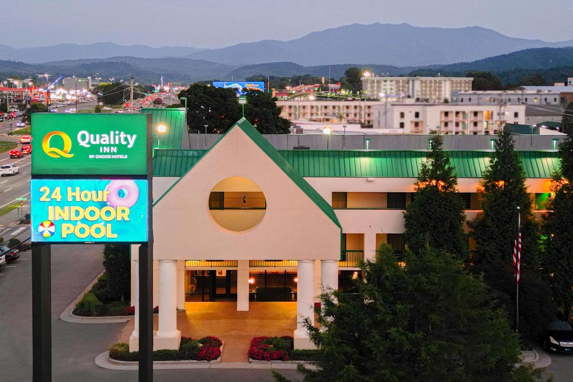 Quality Inn Near The Island Pigeon Forge Εξωτερικό φωτογραφία
